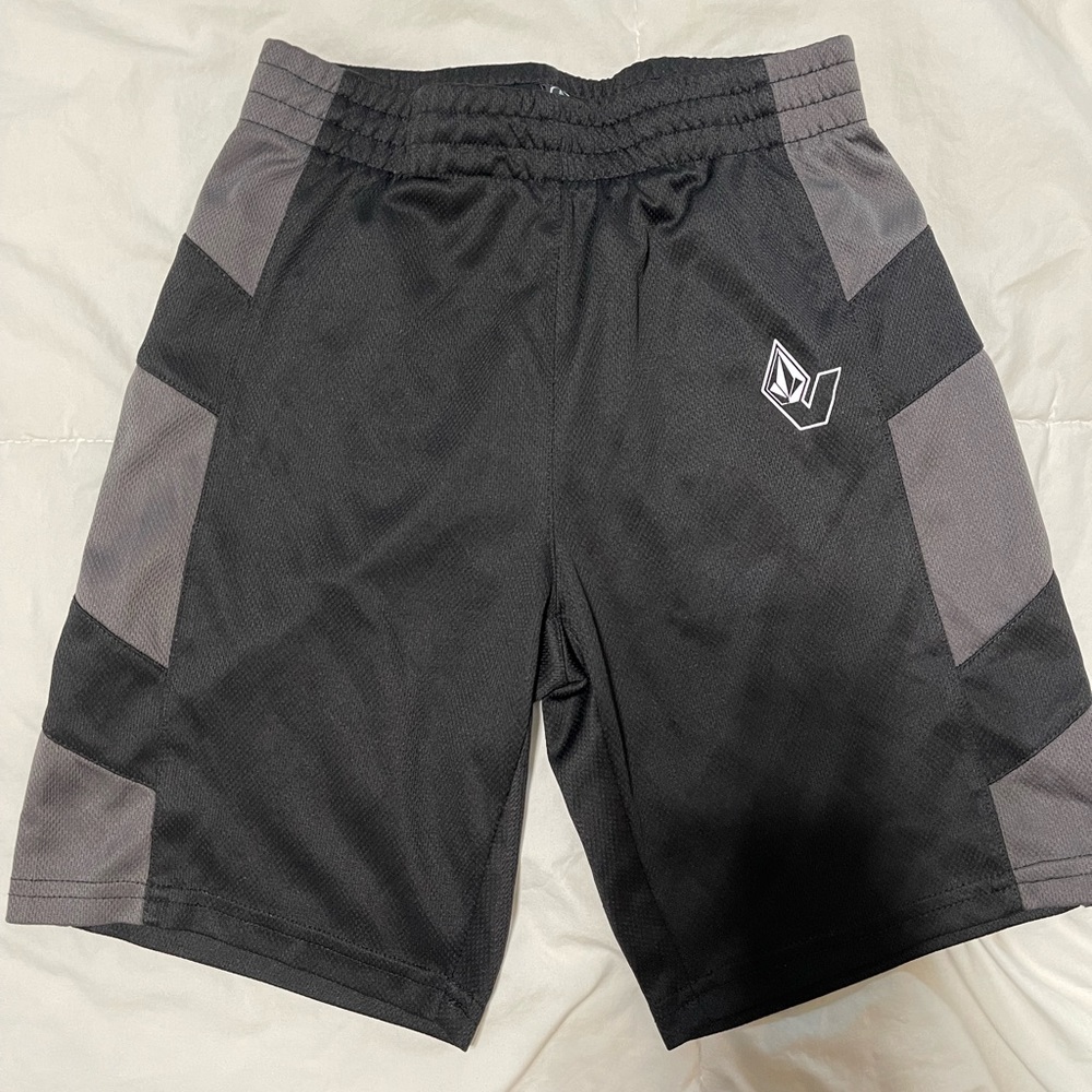 Volcom boys black sport shorts